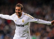 开云官网-布伦森爆发引领篮网淘汰赛过关，上海队虽败犹荣展现实力