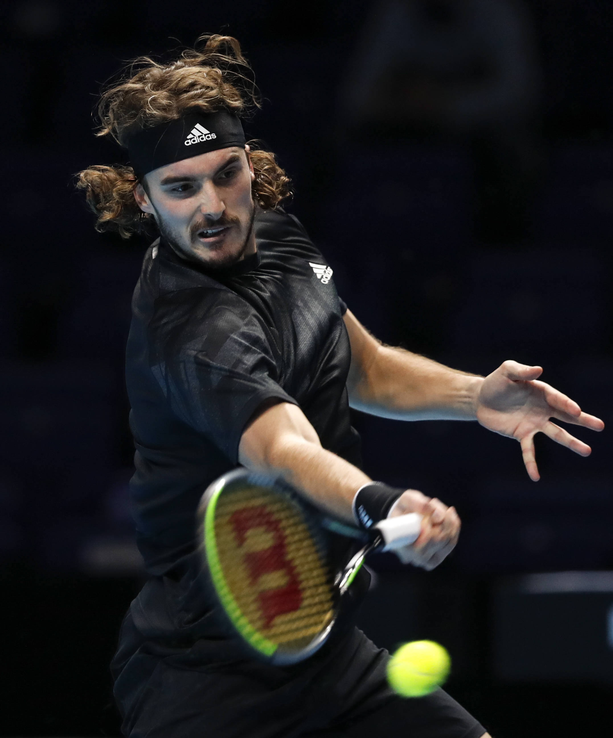 美国网球队碾压世界网球队，西西帕斯惊艳世界的简单介绍