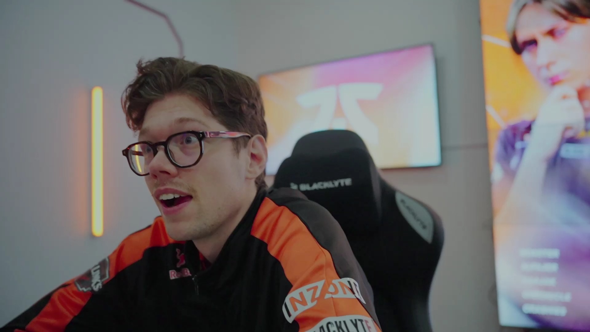 FNC鏖战HKA，Rekkles惊艳世界