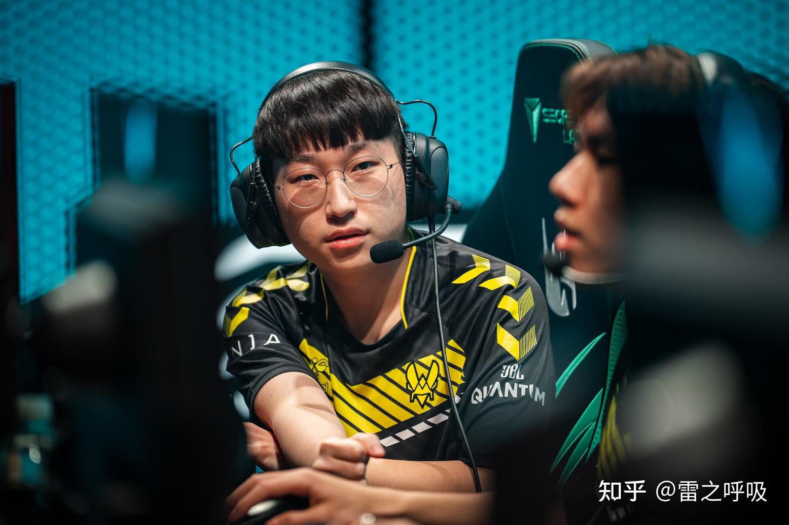 FNC鏖战HKA，Rekkles惊艳世界