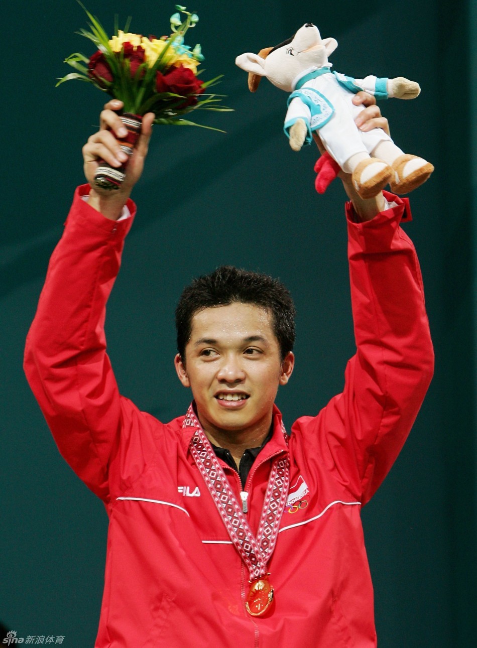 日本羽毛球队爆冷泰国羽毛球队，陶菲克惊艳世界的简单介绍