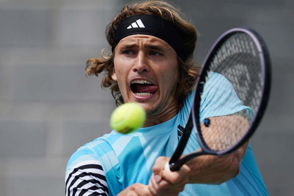 英国网球队力克日本网球队，兹维列夫关键制胜的简单介绍