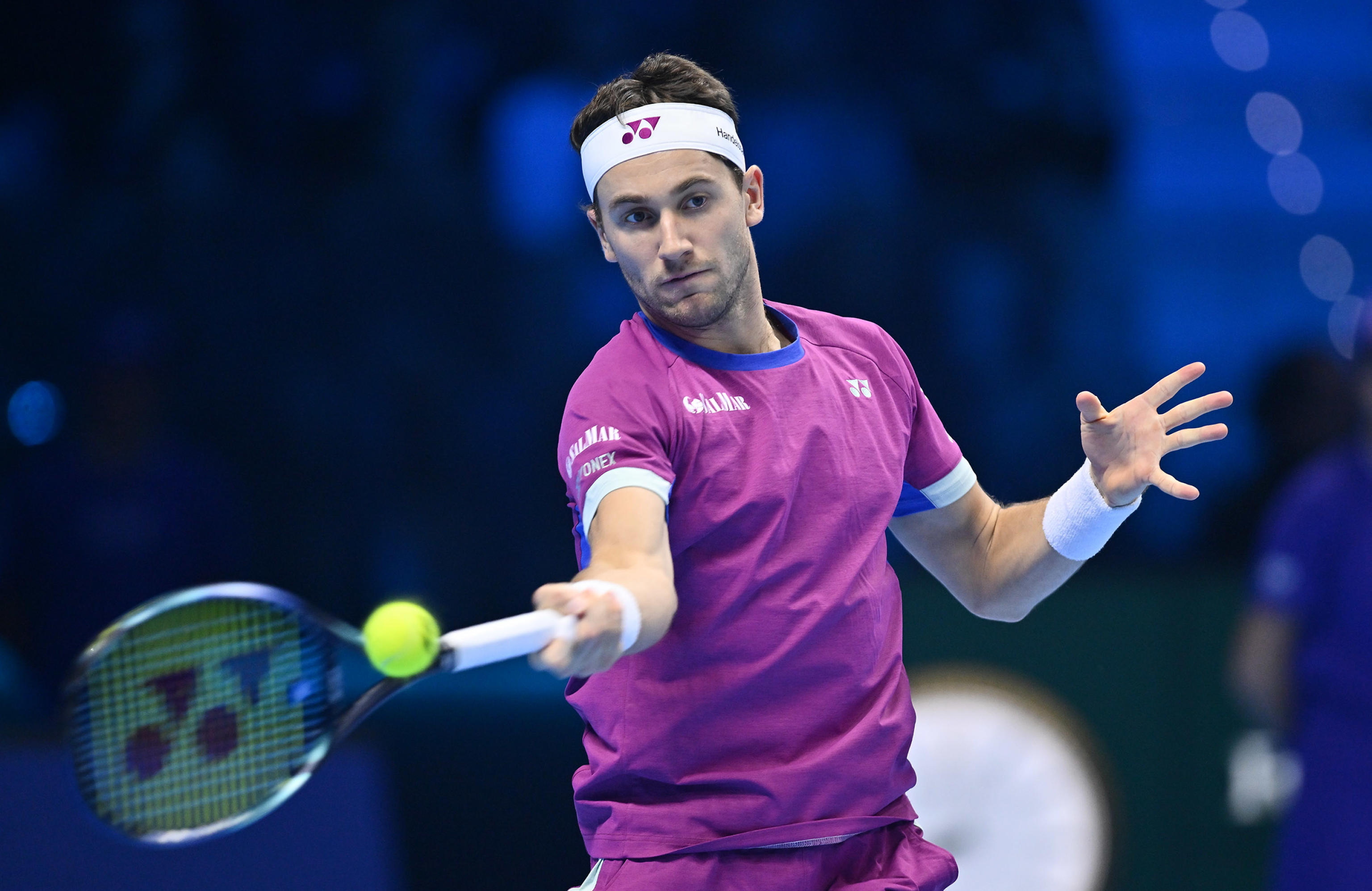 英国网球队力克日本网球队，兹维列夫关键制胜的简单介绍