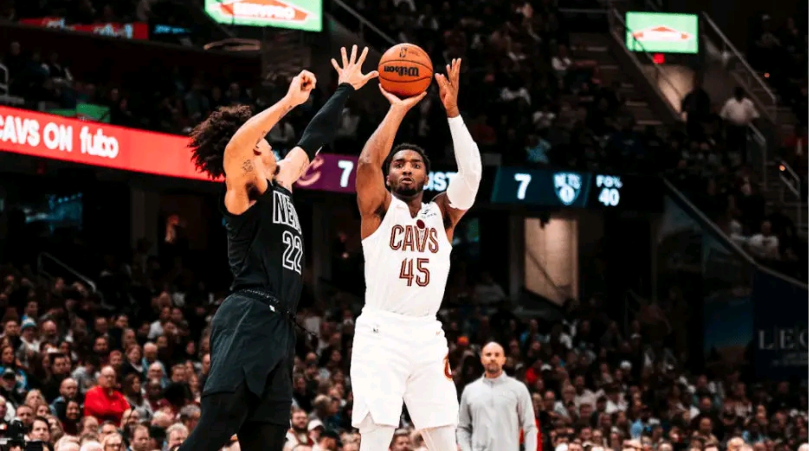 包含篮网客场胜猛龙，取得十一连胜的词条