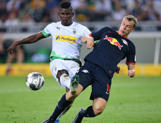 广岛三箭队征战德甲雄心勃发，欲成黑马的简单介绍