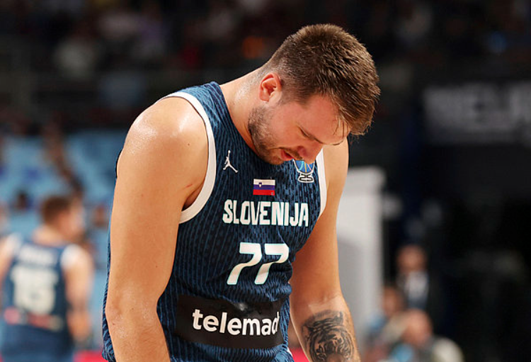 关于意大利男篮血洗德国男篮，加里纳利打破历史纪录的信息