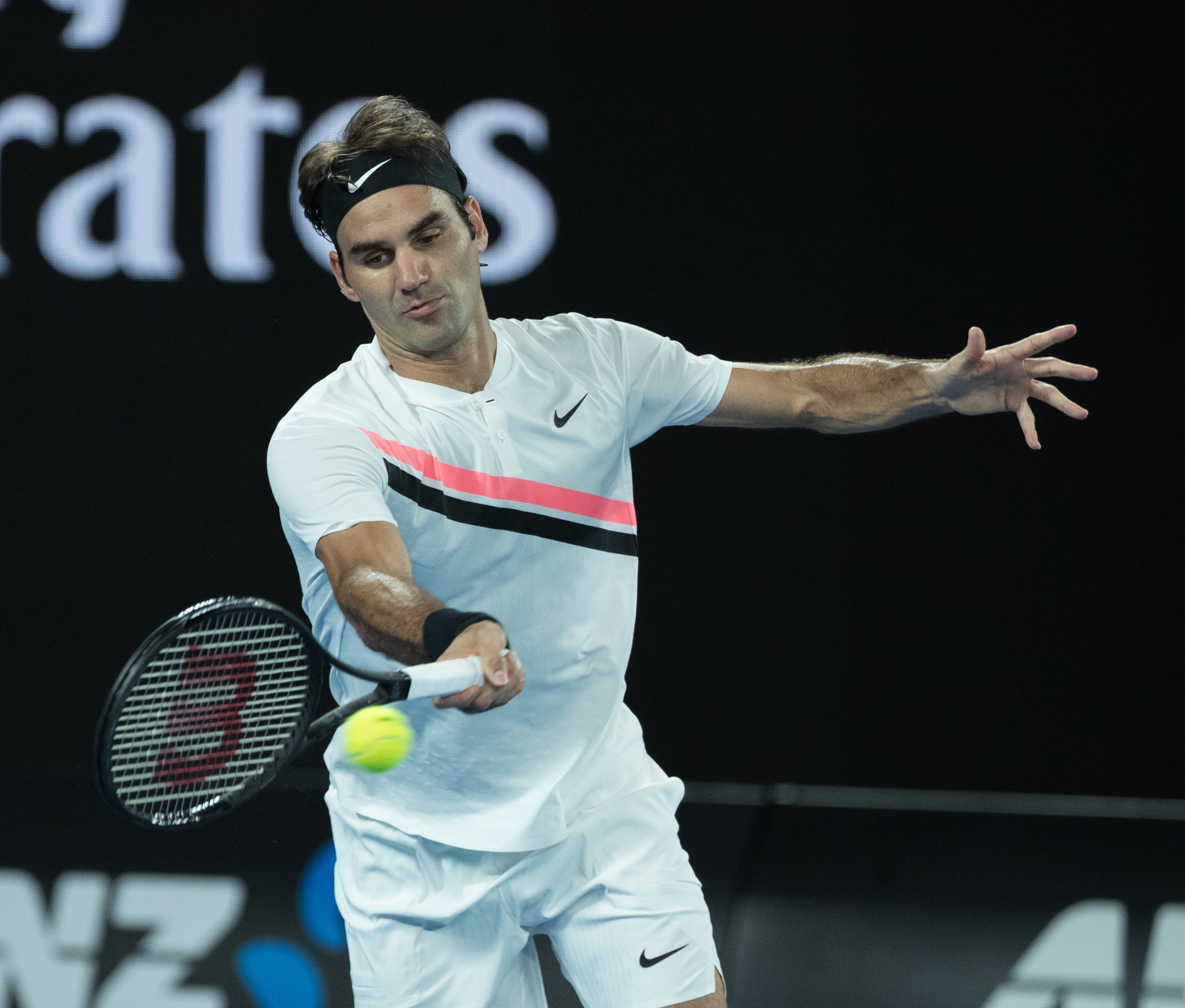 包含世界网球队完胜意大利网球队，费德勒惊艳世界的词条