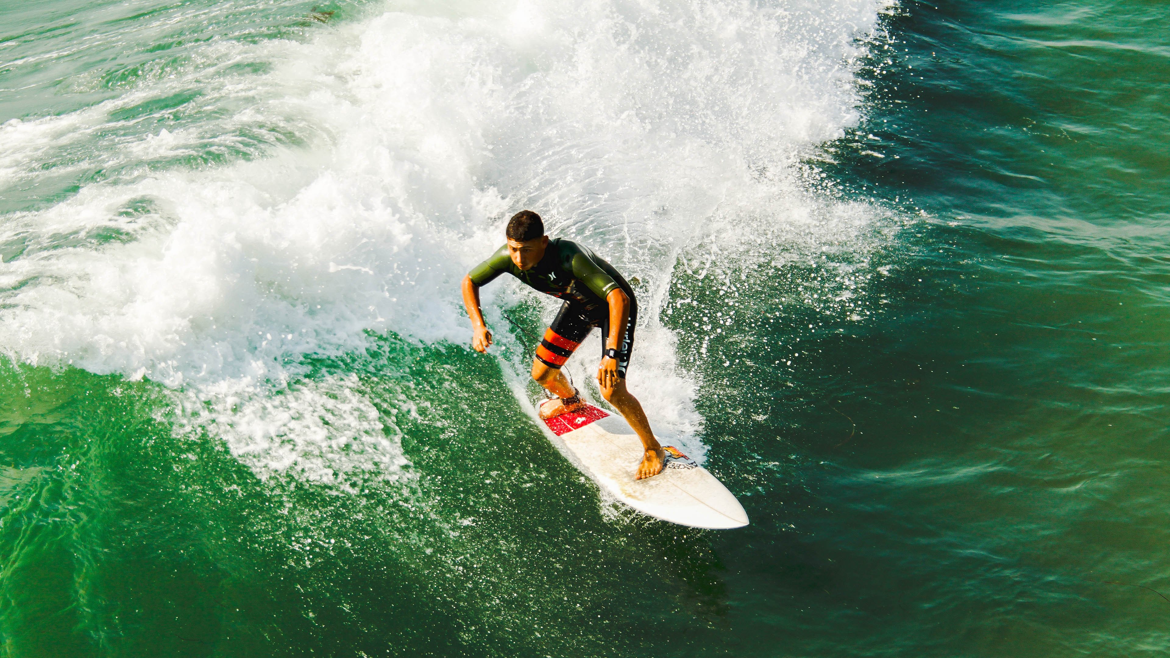 跨界之战,玻利维亚高原铁骑对阵莱比锡红牛,若日尼奥关键战不手软